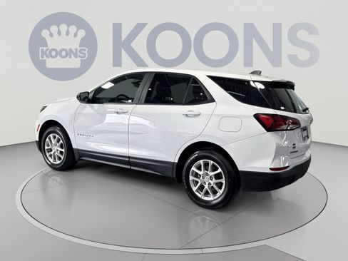 Used 2024 Chevrolet Equinox LS w/ LS Convenience Package AWD/4WD image 8