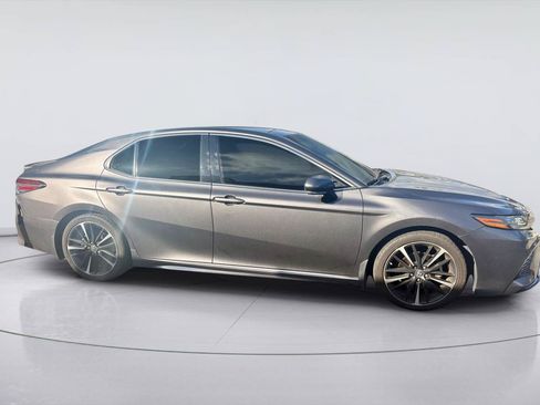 Used 2019 Toyota Camry XSE FWD image 2
