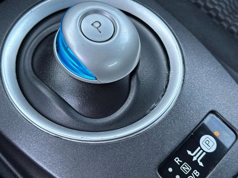 Used 2015 Nissan Leaf S w/ Charge Package image 15