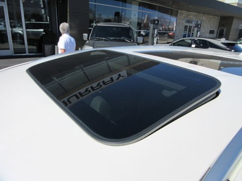 Used 2023 Buick Enclave Avenir w/ Trailering Package, 5000 lbs. image 17