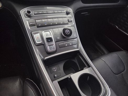 Used 2022 Hyundai Santa Fe SEL w/ Convenience + Premium Package FWD image 13