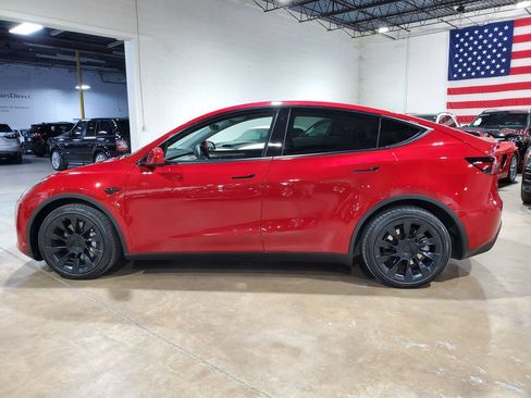 Used 2023 Tesla Model Y Long Range AWD/4WD image 13