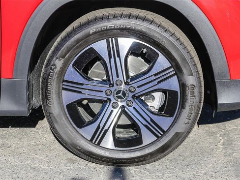 Used 2024 Mercedes-Benz EQB 300 4MATIC image 11