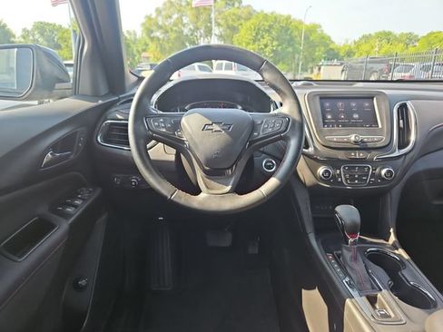 Used 2023 Chevrolet Equinox RS FWD image 13
