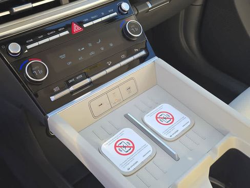 New 2026 Hyundai Santa Fe SE image 30