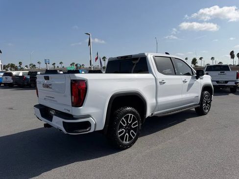 Used 2025 GMC Sierra 1500 AT4 w/ AT4 Premium Package AWD/4WD image 5