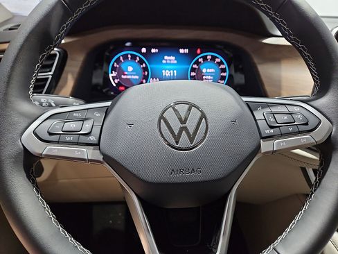 New 2026 Volkswagen Atlas SE FWD image 22