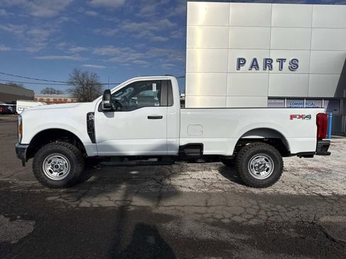 New 2026 Ford F250 XL w/ XL Off-Road Package AWD/4WD image 6
