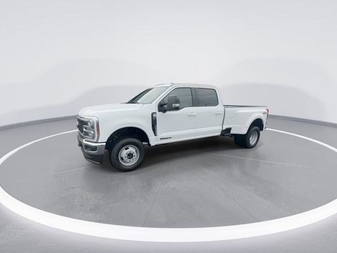 New 2026 Ford F350 XLT w/ XLT Premium Package image 4