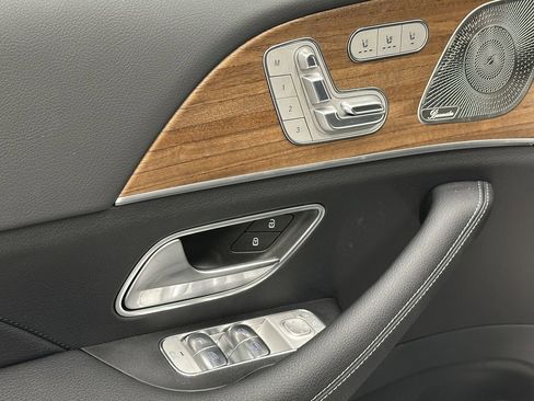 New 2025 Mercedes-Benz GLS 450 4MATIC image 11