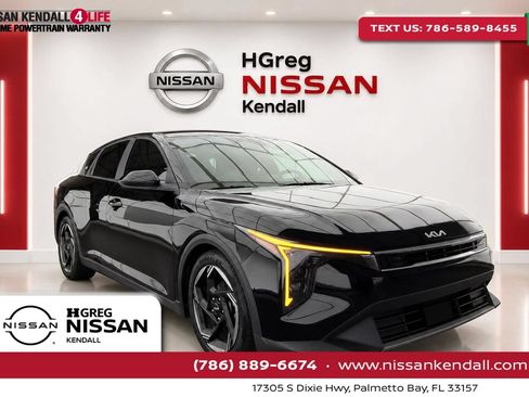 Used 2025 Kia K4 EX FWD image 1
