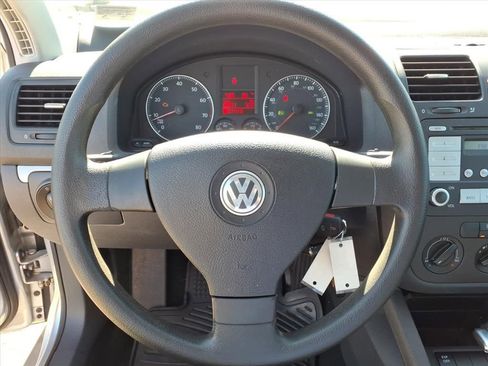 Used 2009 Volkswagen Rabbit S FWD image 18