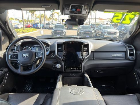 Used 2025 RAM 1500 Laramie image 10