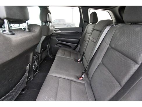 Used 2021 Jeep Grand Cherokee Laredo AWD/4WD image 7