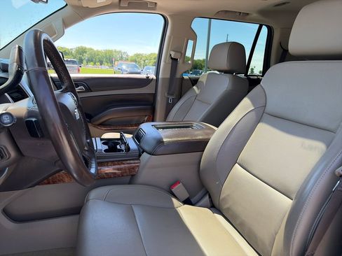Used 2017 Chevrolet Tahoe Premier AWD/4WD image 16