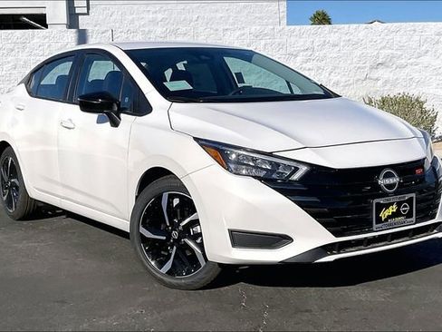 New 2025 Nissan Versa SR w/ Trunk Package FWD image 12