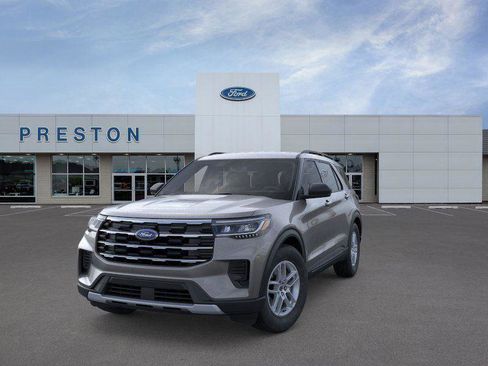 New 2026 Ford Explorer Active image 2