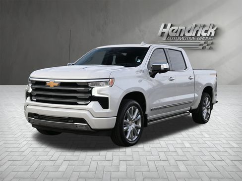 Used 2025 Chevrolet Silverado 1500 High Country image 7