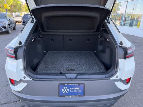 Used 2023 Volkswagen ID.4 Pro AWD/4WD image 27