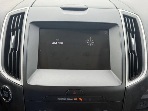 Used 2019 Ford Edge SEL w/ Equipment Group 201A AWD/4WD image 20