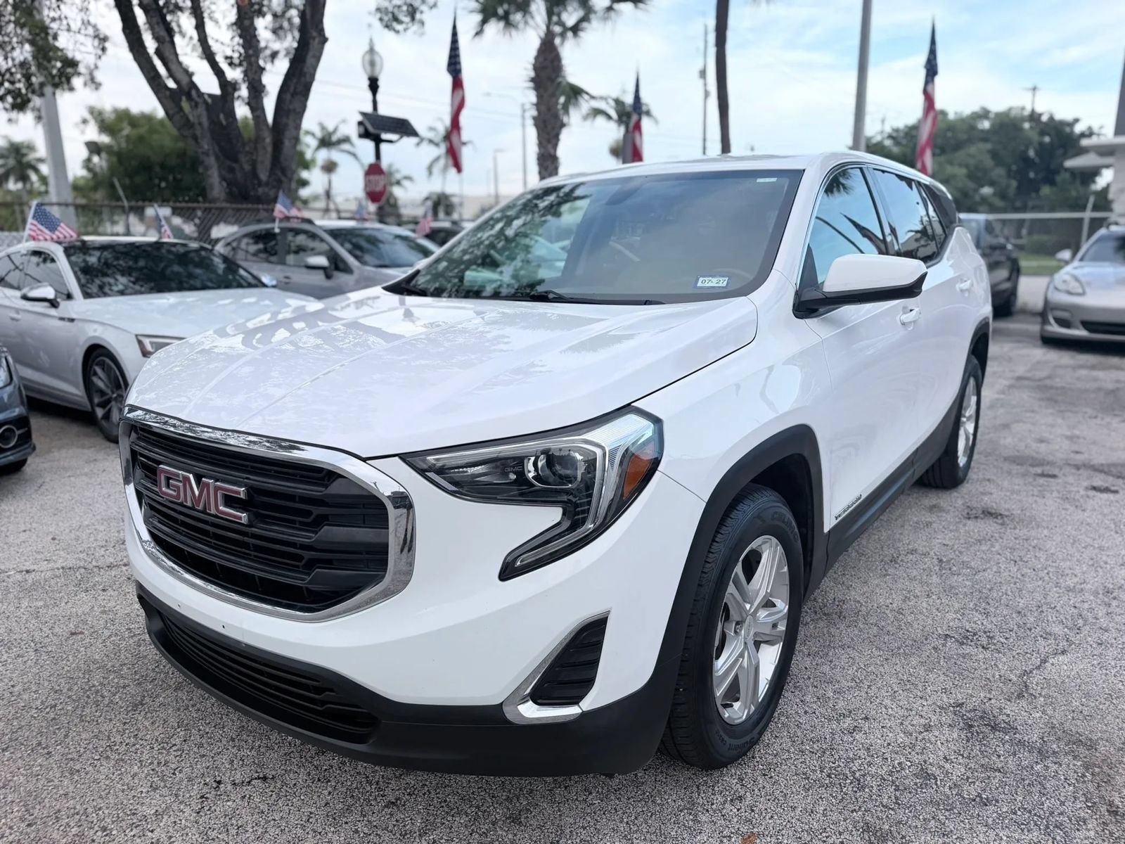 Used 2019 GMC Terrain SLE FWD image 3