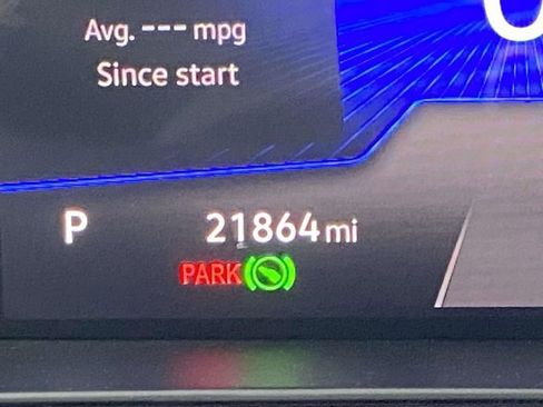 Used 2024 Volkswagen Taos SE image 21