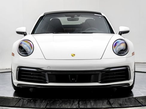 Used 2020 Porsche 911 Carrera RWD image 24