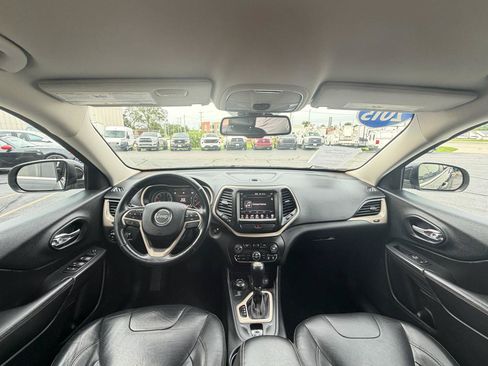 Used 2015 Jeep Cherokee Limited AWD/4WD image 15