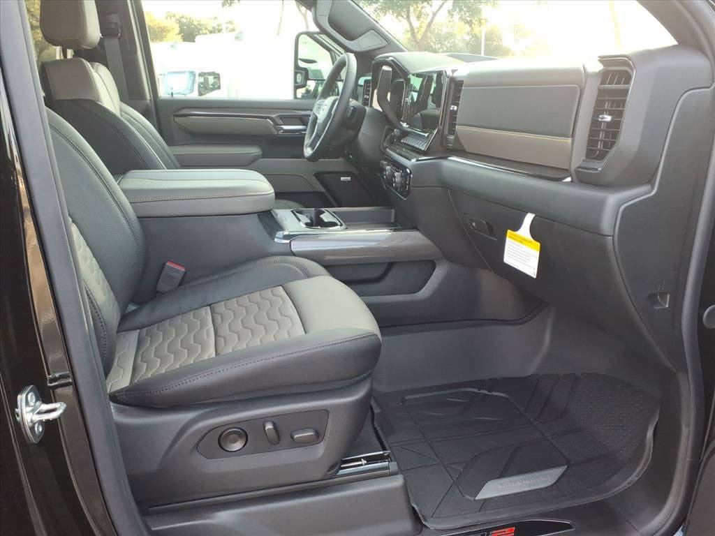 New 2026 Chevrolet Silverado 2500 ZR2 AWD/4WD image 23