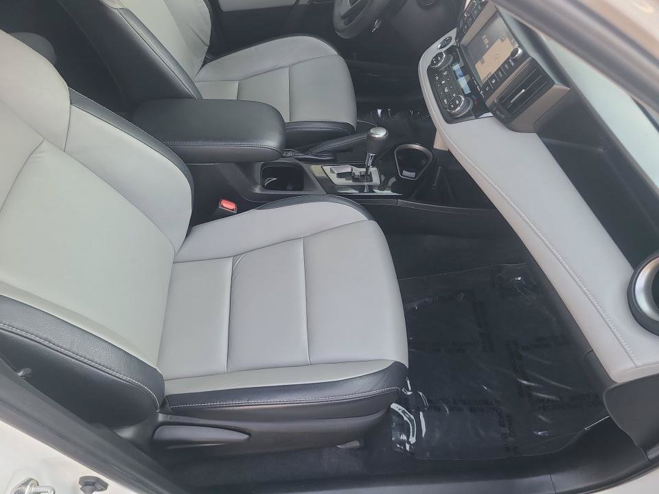 Used 2018 Toyota RAV4 Limited w/ Advanced Technology Package AWD/4WD image 32