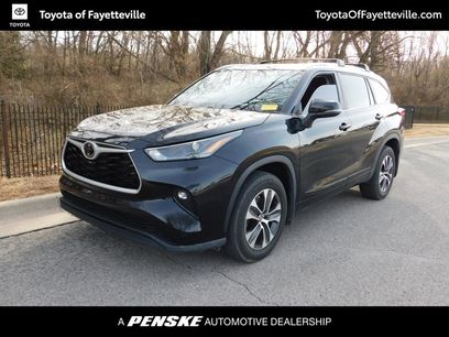 Used 2023 Toyota Highlander XLE