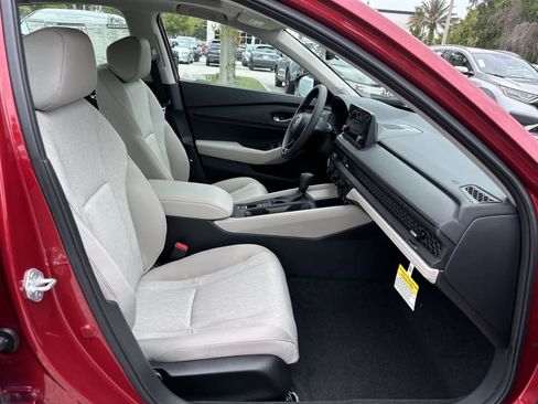 Used 2025 Honda Accord SE image 17