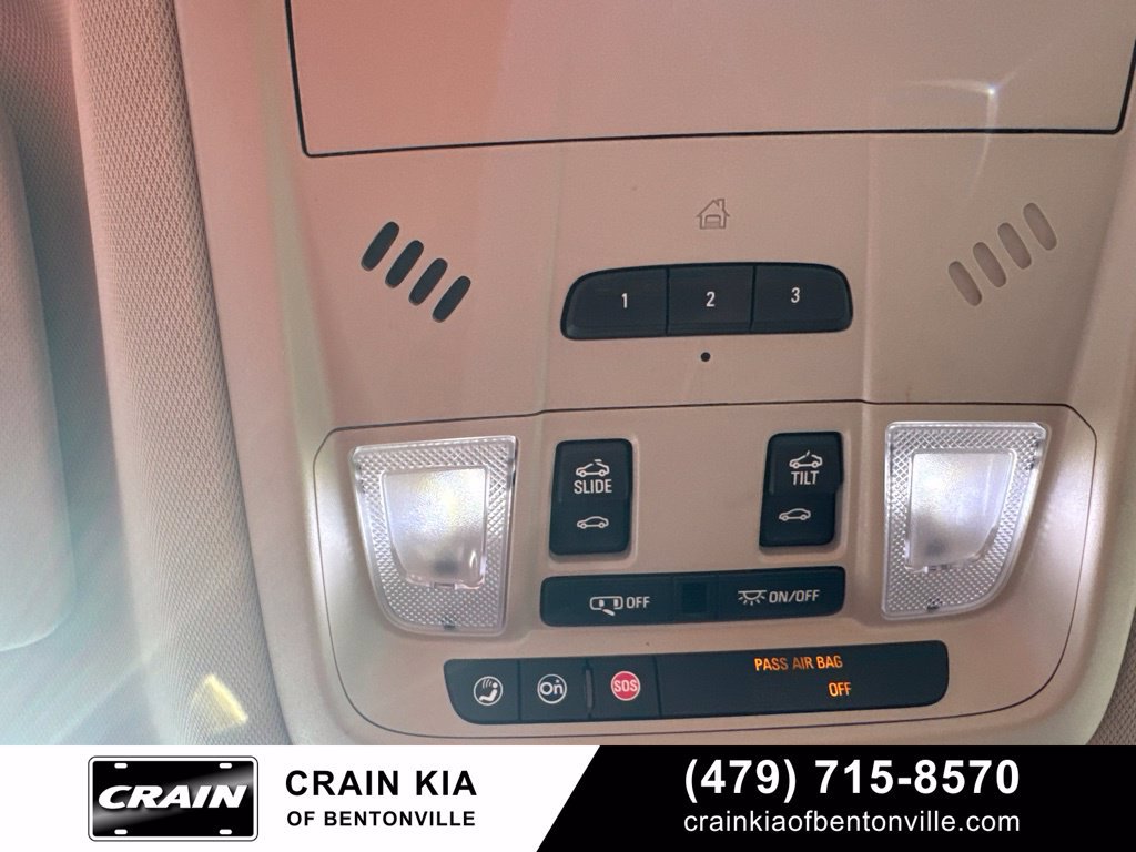 Used 2017 GMC Acadia Denali w/ Technology Package FWD image 17