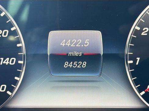 Used 2019 Mercedes-Benz E 300 image 39