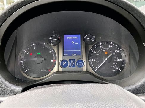 Used 2017 Lexus GX 460 w/ Navigation Package AWD/4WD image 25