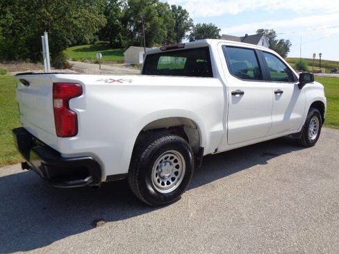 Used 2019 Chevrolet Silverado 1500 W/T w/ Trailering Package AWD/4WD image 6
