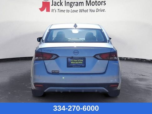 New 2025 Nissan Versa SV w/ Trunk Package image 4