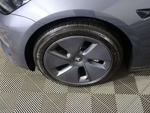 Used 2023 Tesla Model 3 Standard Range image 21