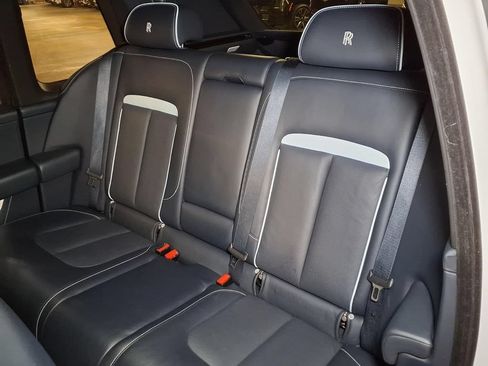 Used 2023 Rolls-Royce Cullinan AWD/4WD image 20