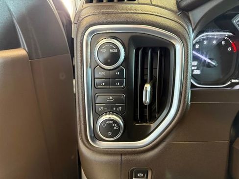 Used 2021 GMC Sierra 1500 SLE image 19