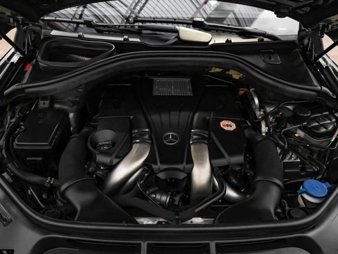 Used 2018 Mercedes-Benz GLS 550 4MATIC image 40