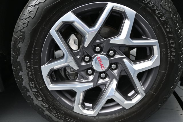 Used 2023 GMC Sierra 1500 SLT w/ SLT Premium Package AWD/4WD image 10