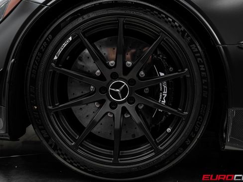 Used 2021 Mercedes-Benz AMG GT Black Series image 31
