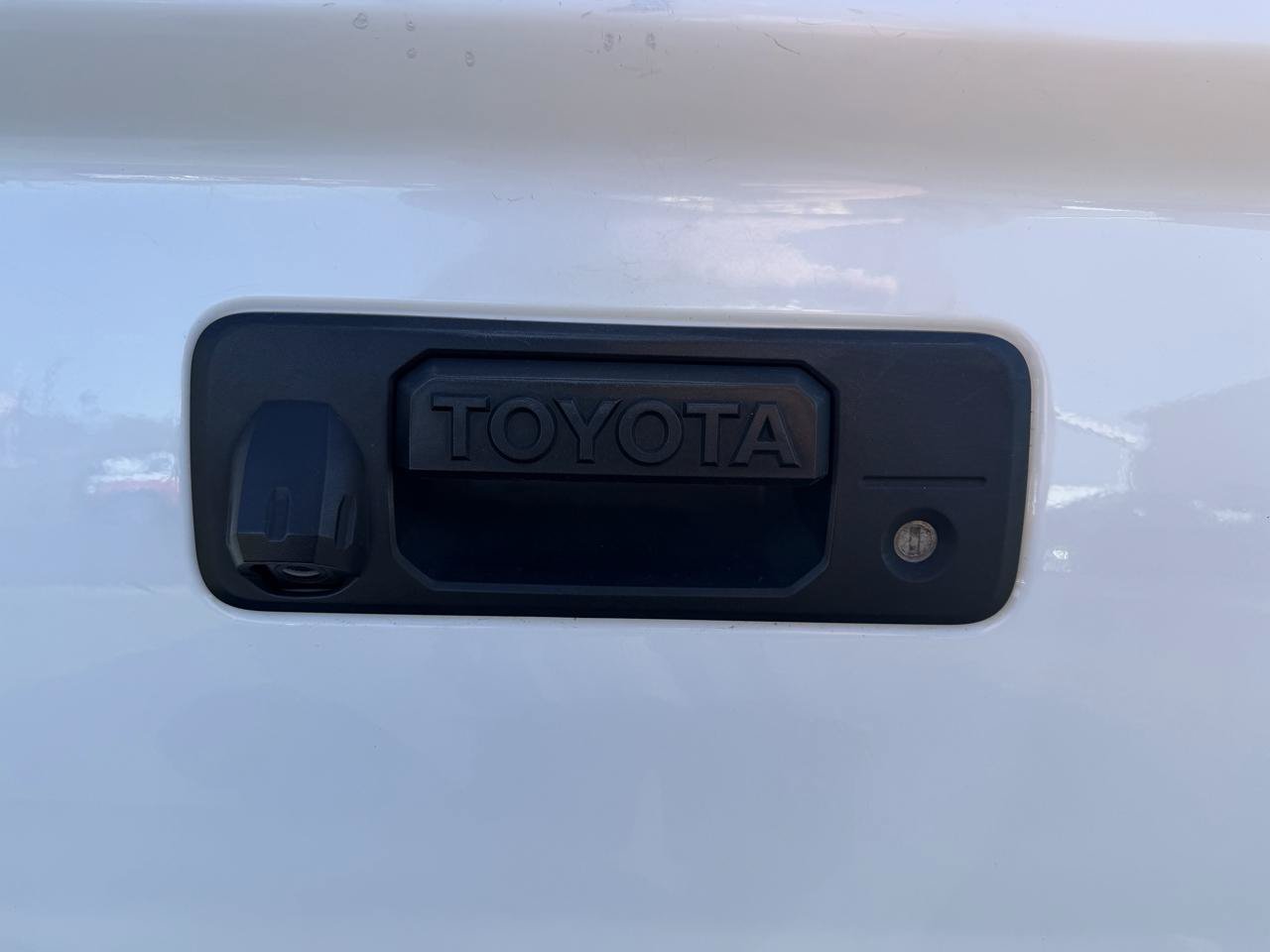 Used 2018 Toyota Tundra SR AWD/4WD image 14