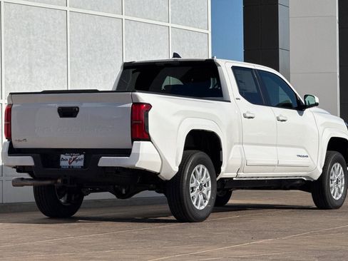 New 2026 Toyota Tacoma SR5 image 4