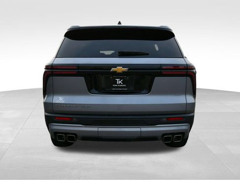 Used 2024 Chevrolet Traverse LT AWD/4WD image 6