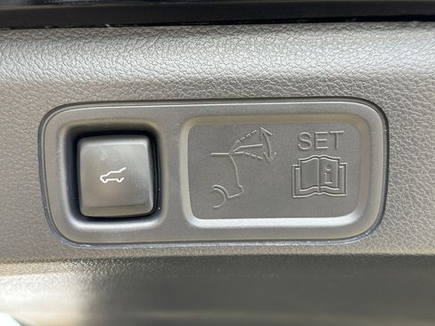 Used 2024 Ford Expedition Max Platinum image 32