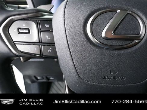 Used 2024 Lexus GX 550 w/ Accessory Package (2T) AWD/4WD image 10