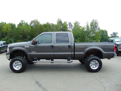 Used 2005 Ford F250 Lariat