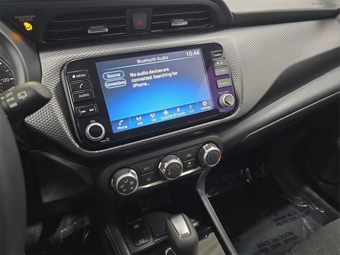 Used 2024 Nissan Kicks SV image 20